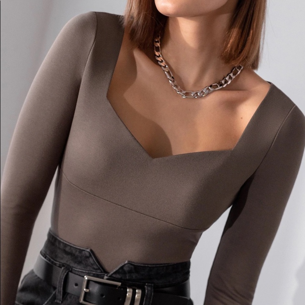Lichi Sweetheart neckline top Coffee